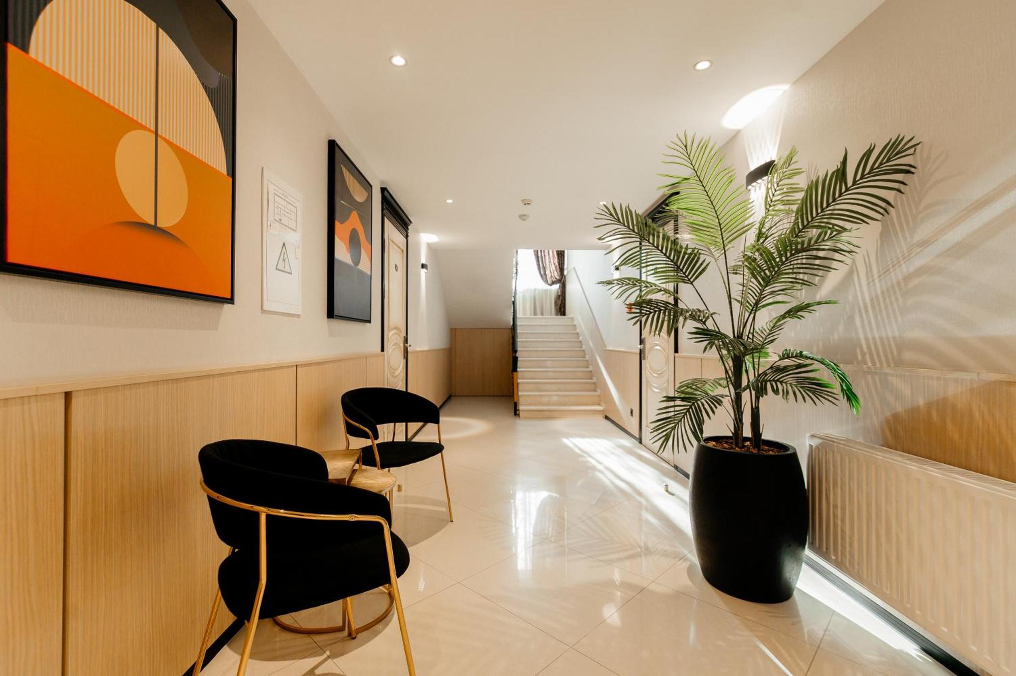 Weekend Boutique Hotel Chisinau Bagian luar foto