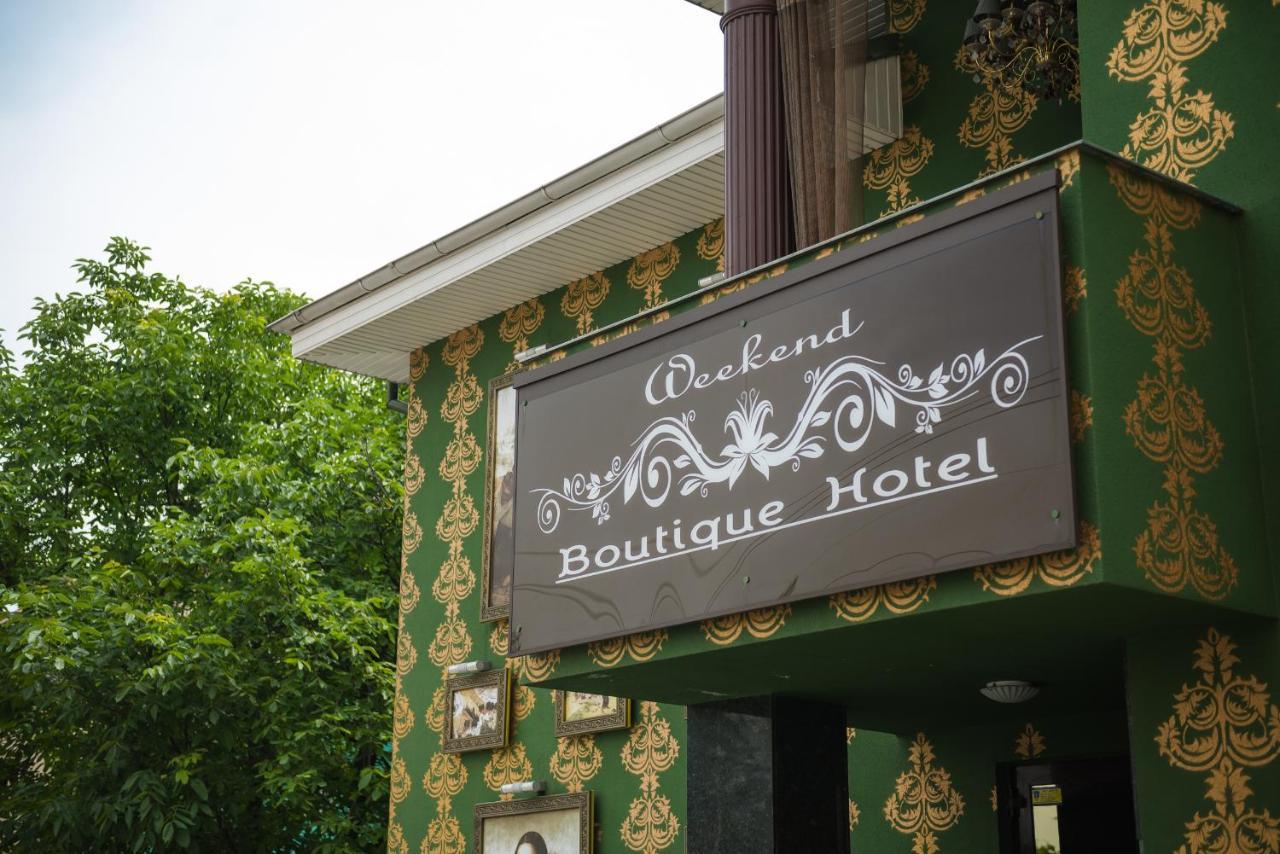Weekend Boutique Hotel Chisinau Bagian luar foto